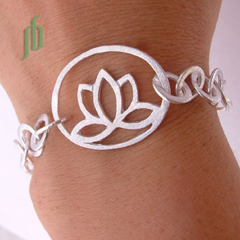 Lotus Bracelet 